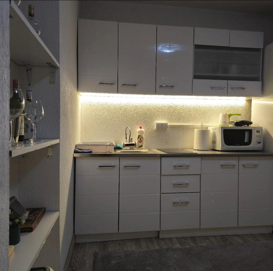 Apartment Center 23 พอดโกริกา ภายนอก รูปภาพ