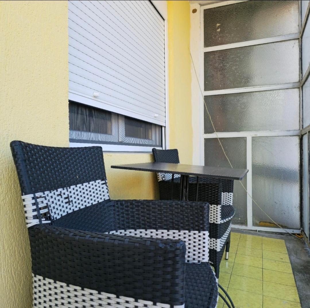 Apartment Center 23 พอดโกริกา ภายนอก รูปภาพ